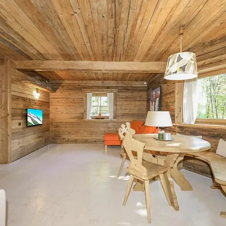 Stockerdörfl Mit Garten In - By One Lägenhet *